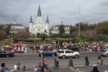 Gezellig pleintje tussen de Mississippi en de cathedral